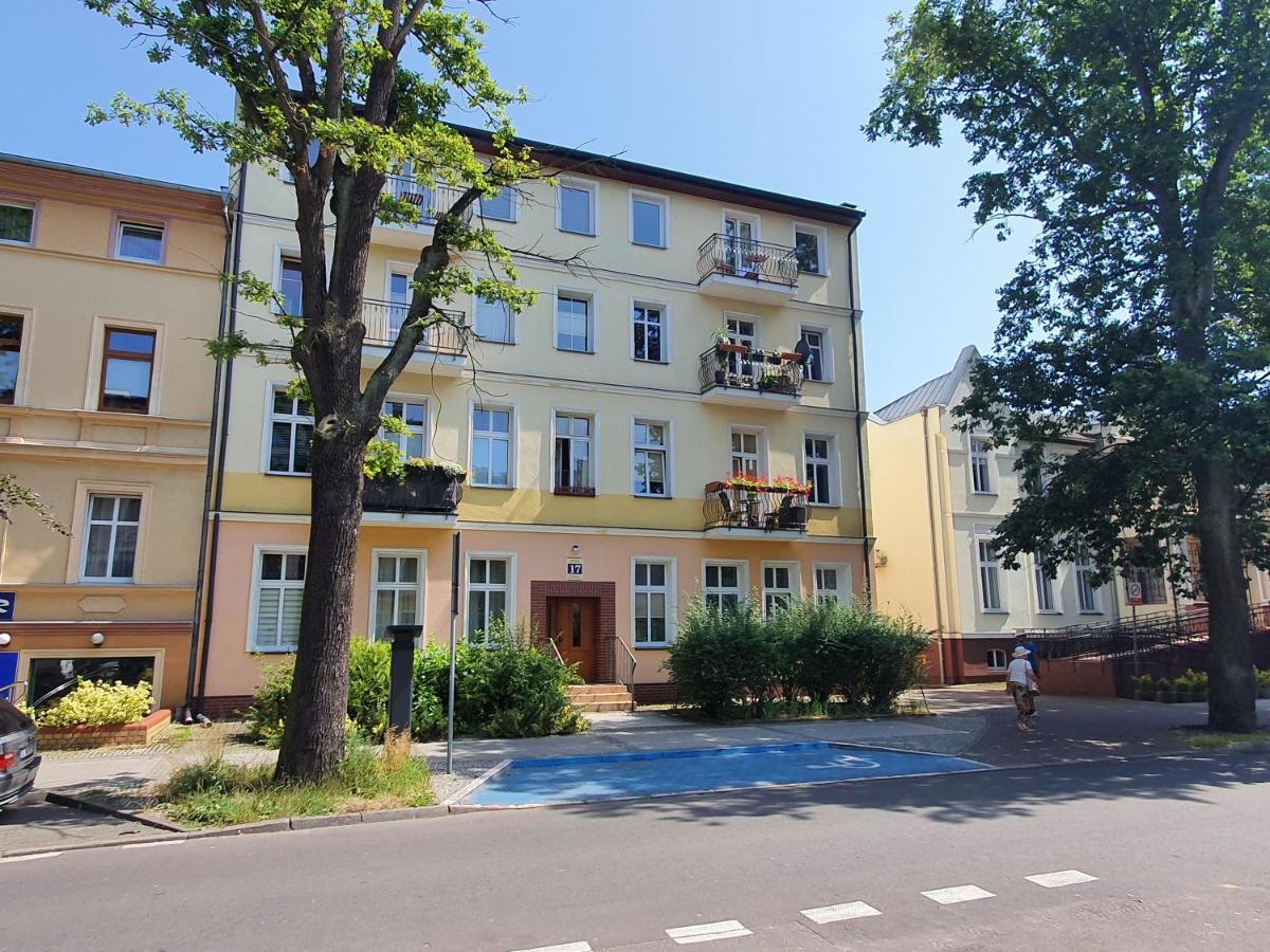 Apartament Black Sea 2 Rooms - Pokoje Swinoujscie Exterior foto